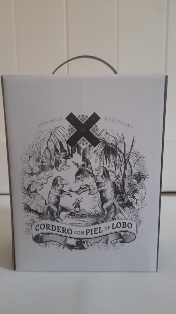 CORDERO con PIEL de LOBO